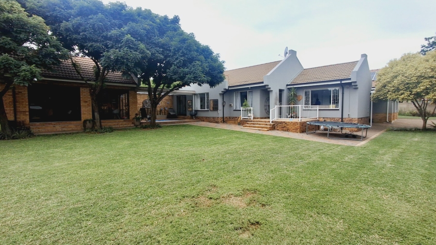 3 Bedroom Property for Sale in Vaalpark Free State